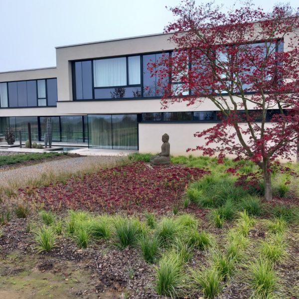 Un Domaine Minimaliste à Gerpinnes